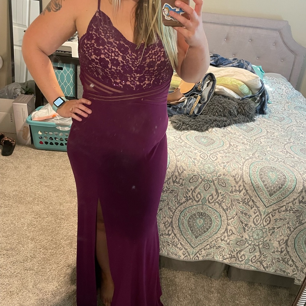 Morgan & Co. Purple Lace Maxi Dress